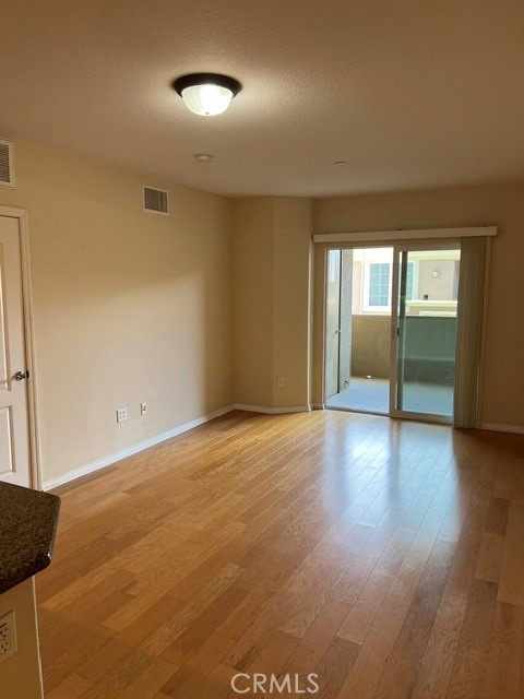 2750 Artesia