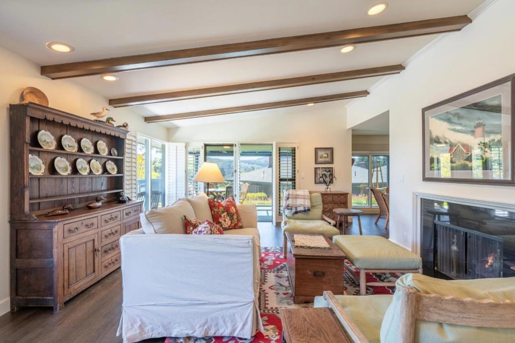 130 Del Mesa Carmel