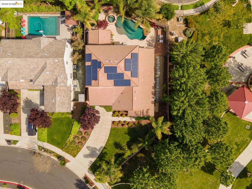 719 Monte Verde Ln