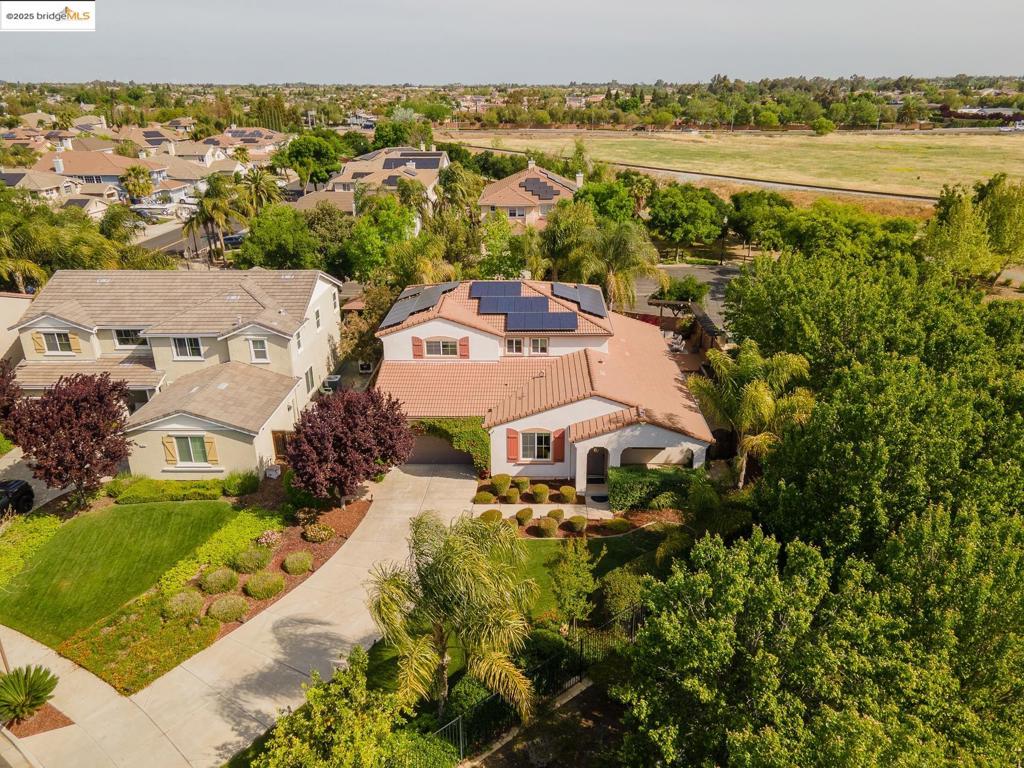 719 Monte Verde Ln