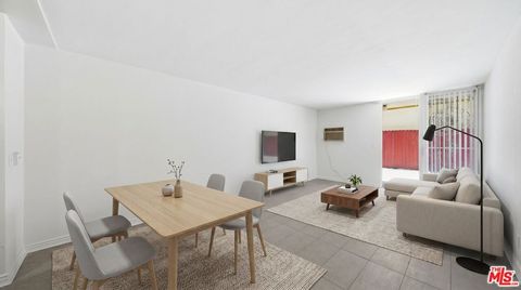 Photo of 425 S Kenmore Avenue #111, Los Angeles, CA 90020 (MLS # 26837893)