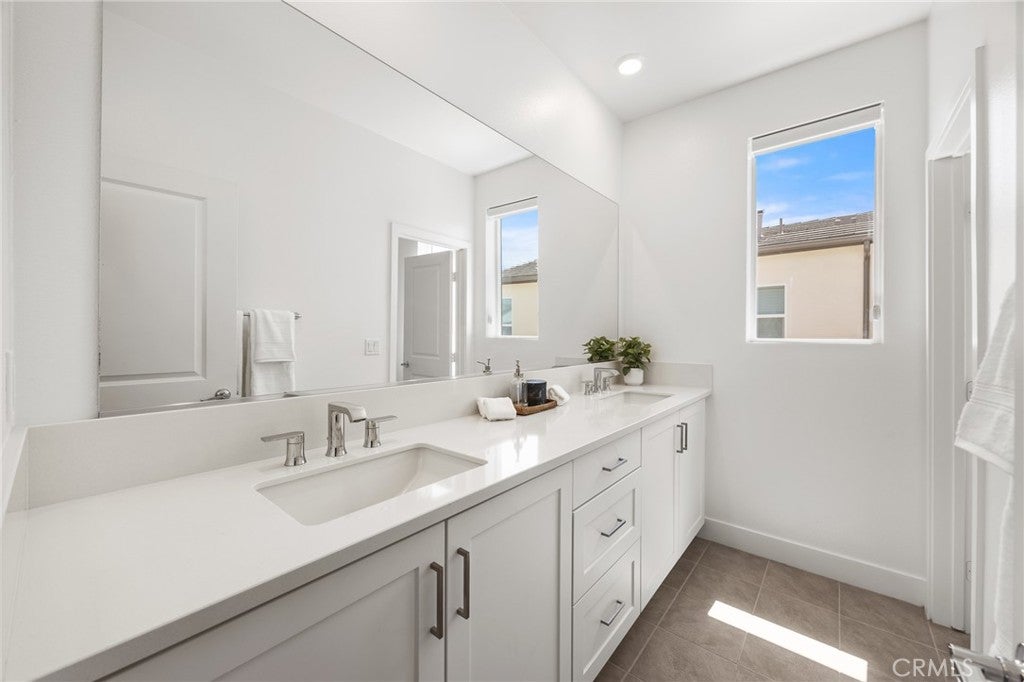 201 Longspur Dr, Irvine CA 92618 - Photo 38