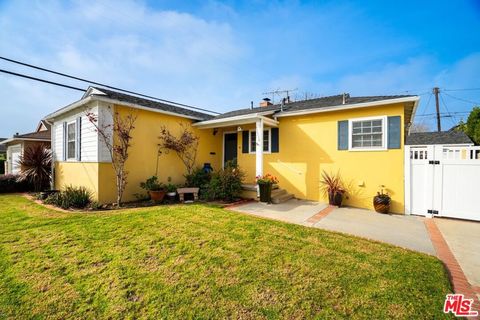 Photo of 12719 Rose Avenue, Los Angeles, CA 90066 (MLS # 25630533)