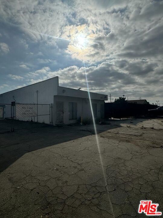 1726 W Compton Boulevard