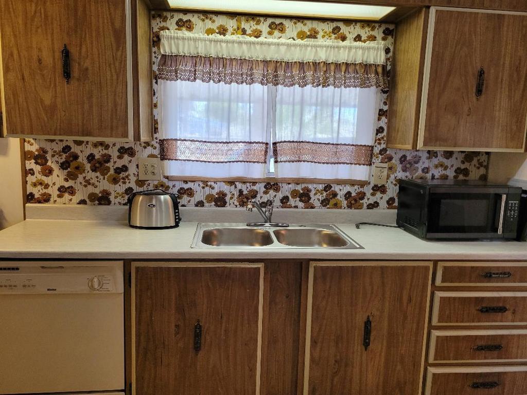 Palm Springs View Es - Manufactured In Park