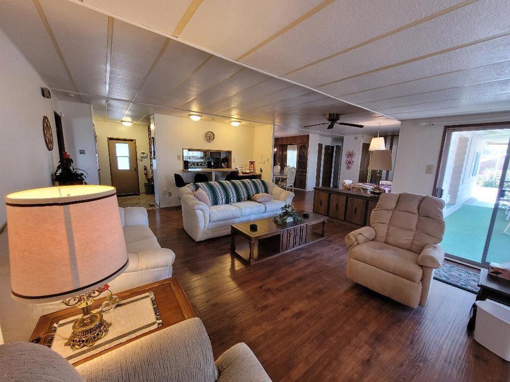 Palm Springs View Es - Manufactured In Park