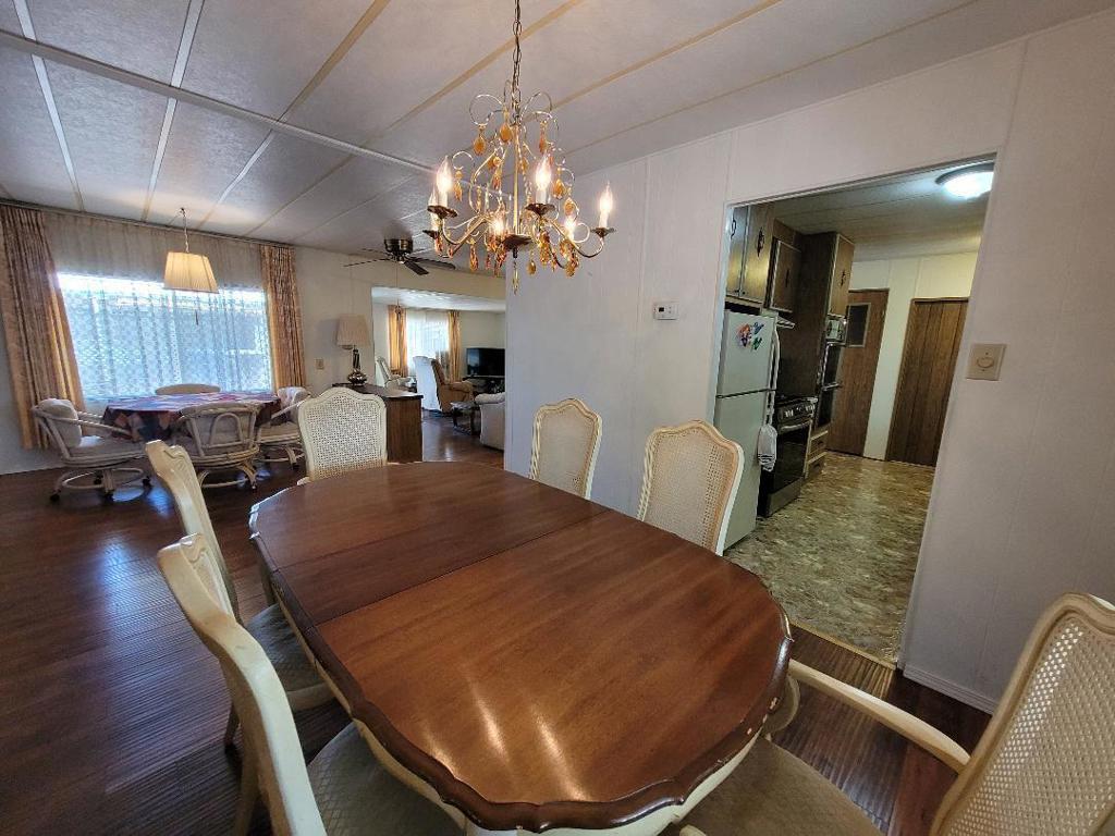 Palm Springs View Es - Manufactured In Park