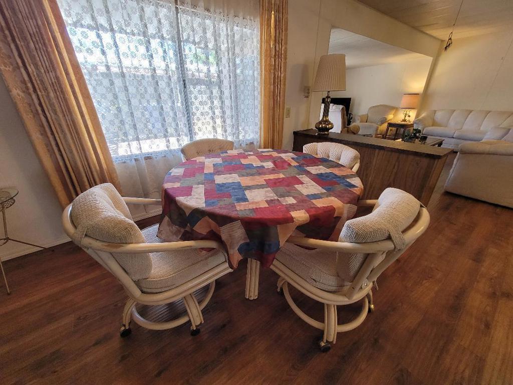 Palm Springs View Es - Manufactured In Park