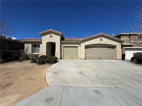 Photo of 11768 Tiffany St, Victorville, CA 92392 (MLS # CV26055955)