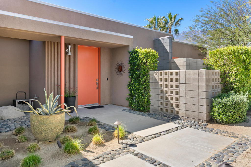 1069 Azure Court