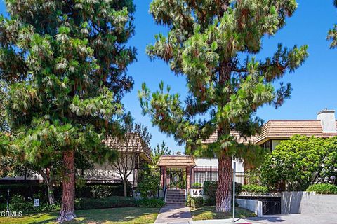 Photo of 1429 Valley View Road #13, Glendale, CA 91202 (MLS # P1-26682)