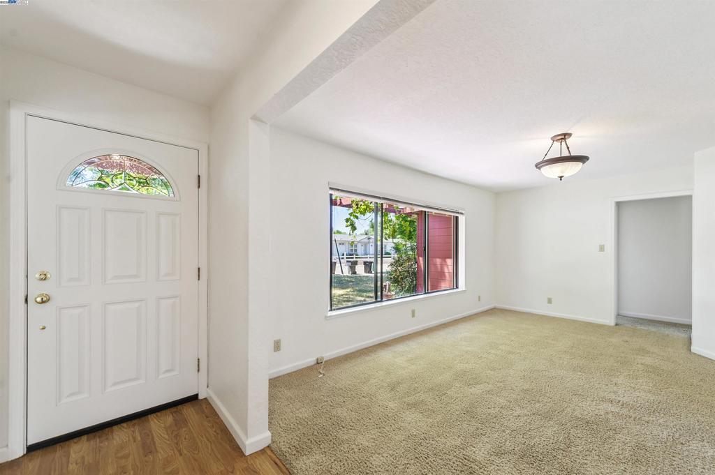 366 Virginia Way