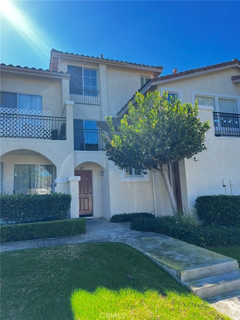 Photo of 811 larkridge, Irvine, CA 92618 (MLS # OC25249354) Photo of 811 larkridge, Irvine, CA 92618 (MLS # OC25249354)
