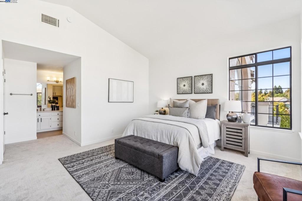 CANYON LAKES - Residential