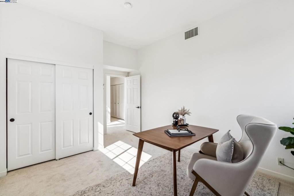 CANYON LAKES - Residential