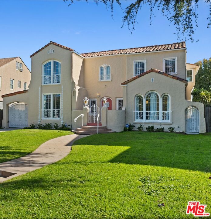 Properties 1 4329 Victoria Park Drive