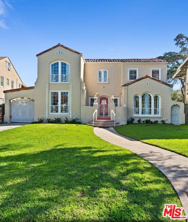 Properties 2 4329 Victoria Park Drive