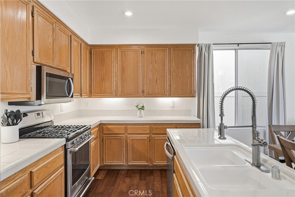 29 Marseille, Lake Forest CA 92610 - Photo 17