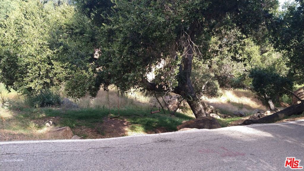 Tucked away in the 'climate perfect' Fernwood area of Topanga Canyon amongst nature just minutes from the beaches of Malibu, the San Fernando Valley and trails of Topanga State Park and Red Rock Canyon Park this could be the parcel of Land that you've been searching for. The Lot features flat usable area where you can enjoy weekend picnics to getaway from the hustle-and bustle of the city while planning your dream home. The nearby utilities and water make for tantalizing possibilities. This Fantastic Land in beautiful Topanga Canyon is nestled between 101 Freeway and Pacific Coast Highway providing easy access to beaches and retail, dining and night life of the San Fernando Valley.