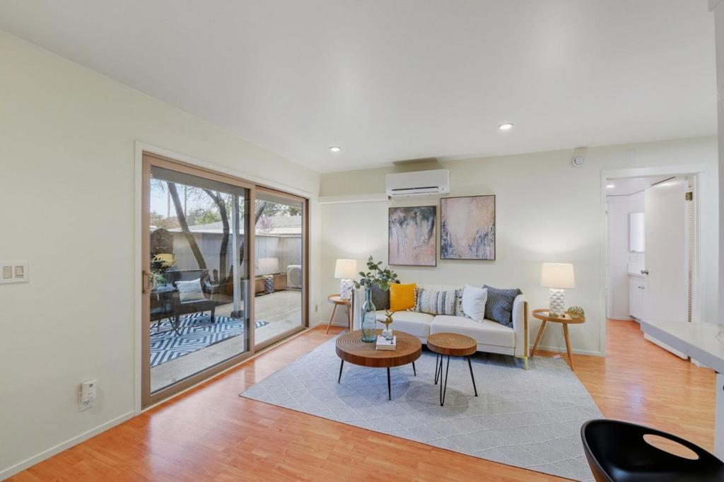 500 W Middlefield Road 121