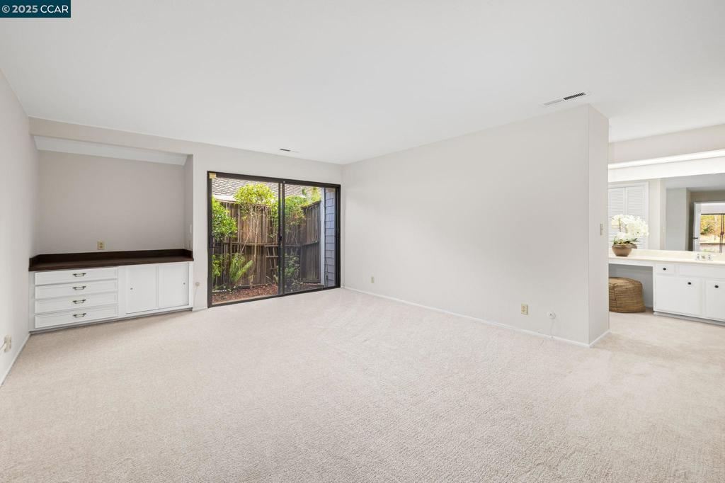 HEATHER FARMS - Residential