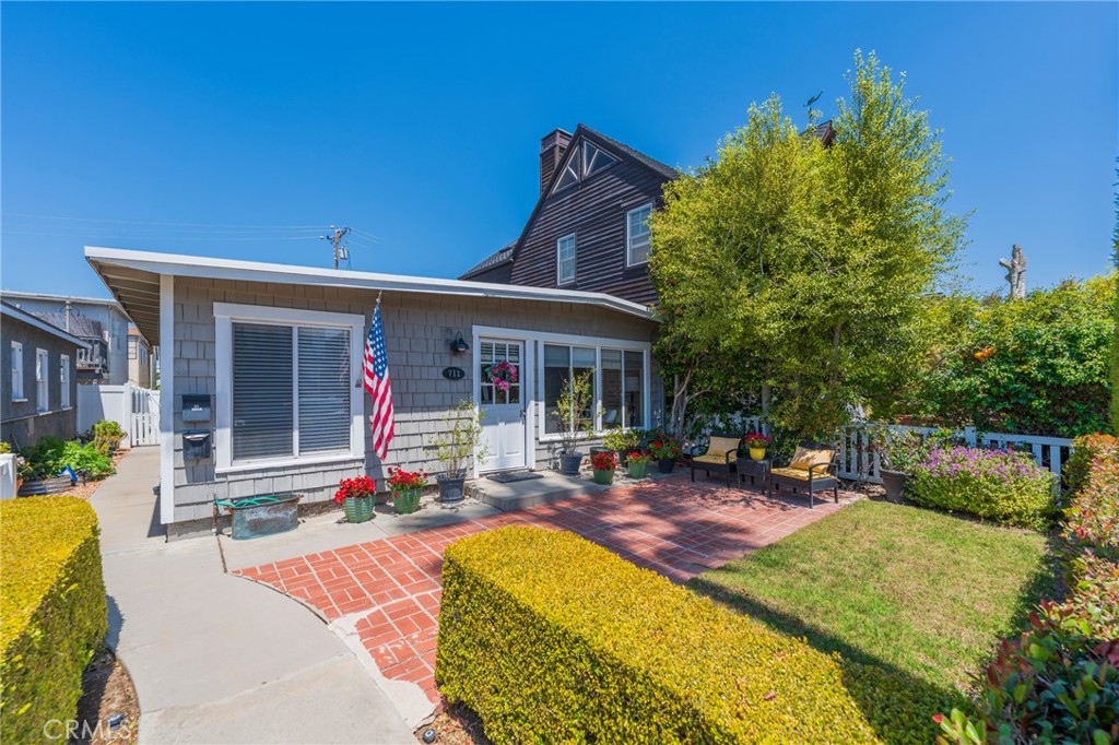 711 Goldenrod Avenue