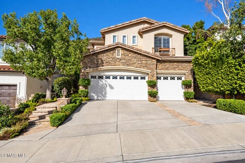 Photo of 2823 Arbella Lane, Thousand Oaks, CA 91362 (MLS # 226004445)