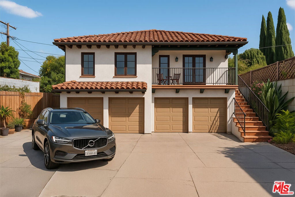 420 N Orange Drive