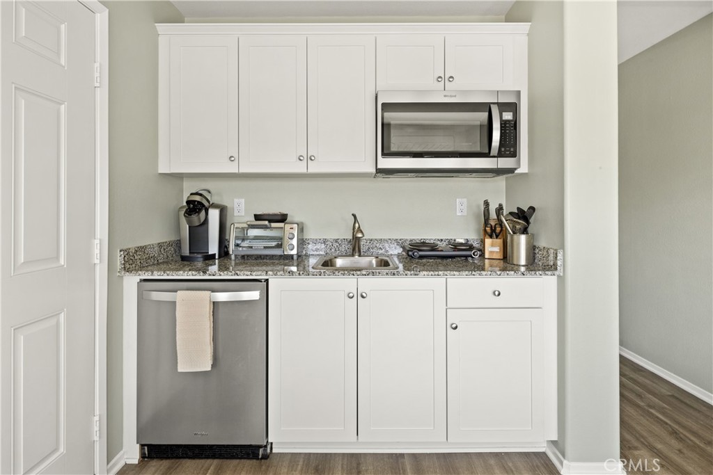 Mariposa Pointe - Residential Lease