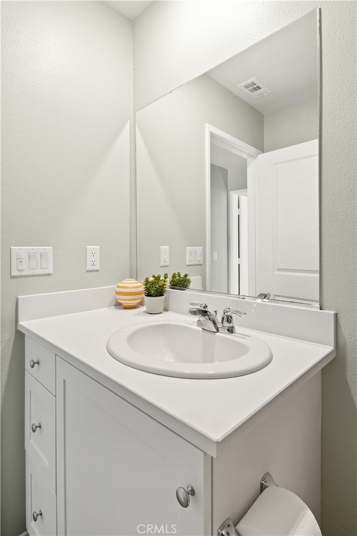 Mariposa Pointe - Residential Lease