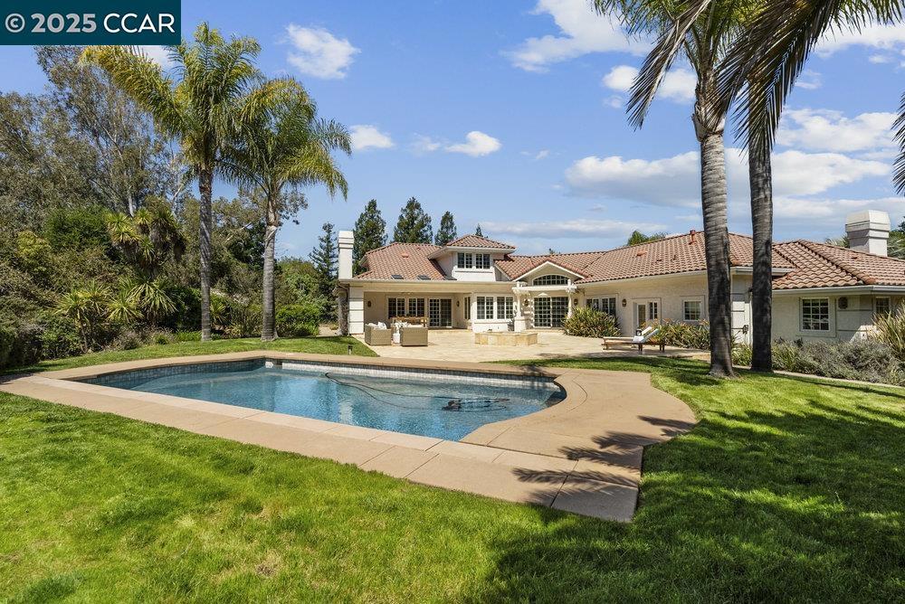 195 Pine Creek Rd