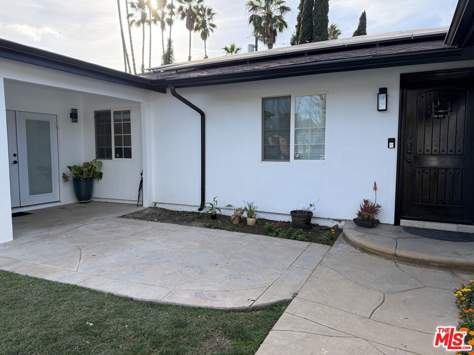 6159 Debs Avenue