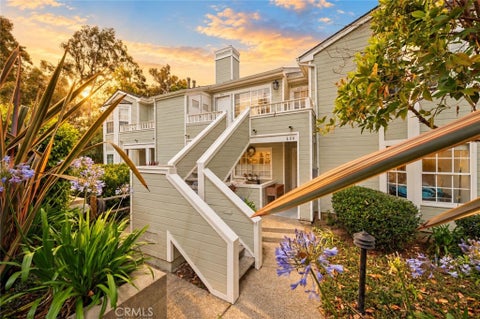 Photo of 7626 Hollister Avenue #331, Goleta, CA 93117 (MLS # SR26233429)