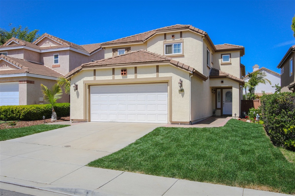 Fabulous 4 Bedroom Heatherwood Home Located in Scripps Ranch. Open Floor Plan w/ an Abundance of Windows & Vaulted Ceilings. Optional Bedroom Downstairs used as Office/Retreat PLUS a Full Bath. Kitchen features Lots of Honey Oak Cabinets, Counter Space & Tile Floors. Adjoining Family room w/Cozy Fireplace. Spacious LR & Formal DR, Master Bedroom w/Walk-in Closets, Separate Tub & Shower, Recessed Lighting, Indoor Laundry Room, Recently Landscaped Front Yard, Low Maintenance Back Yard w/Stamped Concrete. Neighborhoods: Scripps Ranch Equipment: Garage Door Opener, Range/Oven Other Fees: 0 Sewer: Sewer Connected Topography: LL