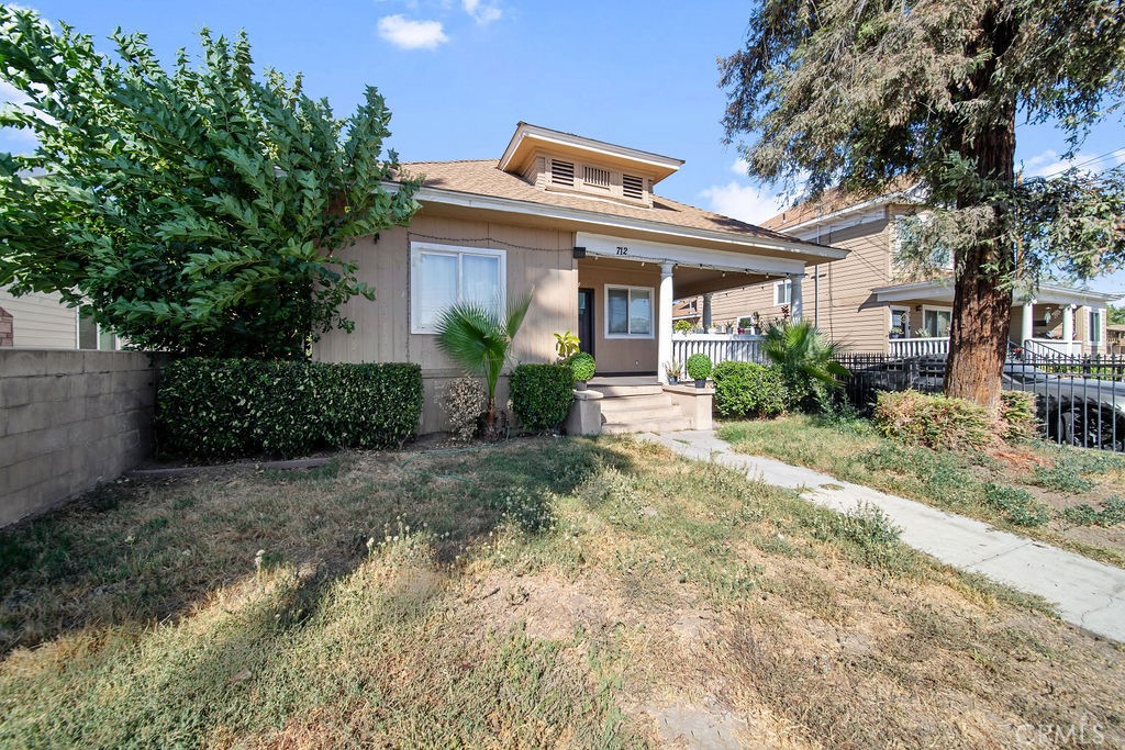 708 W 9th Street
