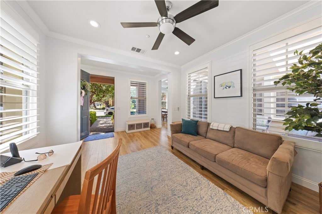 111 Chantilly, Irvine CA 92620 - Photo 8