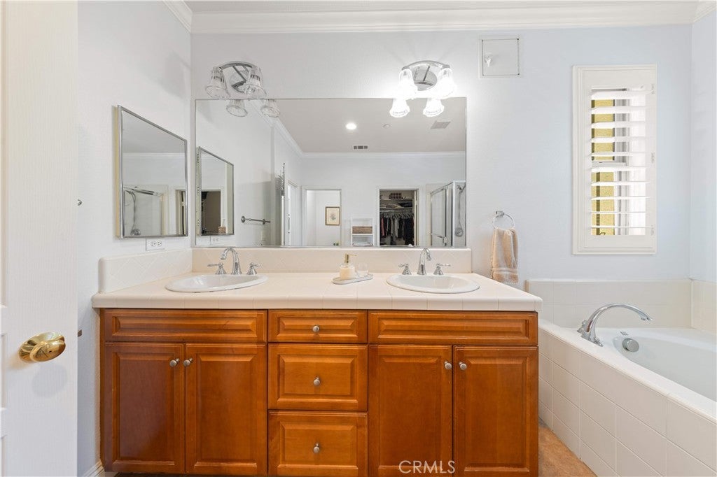111 Chantilly, Irvine CA 92620 - Photo 43