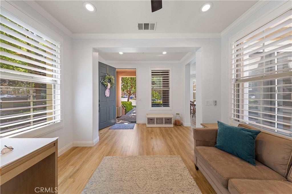 111 Chantilly, Irvine CA 92620 - Photo 9