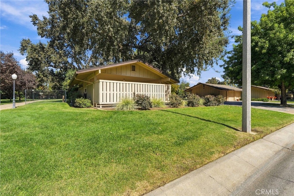 2846 W Border Links Drive
