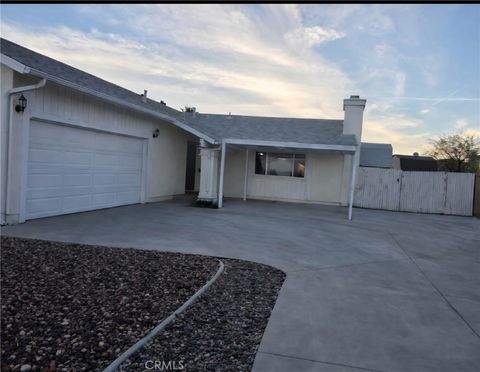 Photo of 15110 Chuparosa St, Victorville, CA 92394 (MLS # IV26067037)