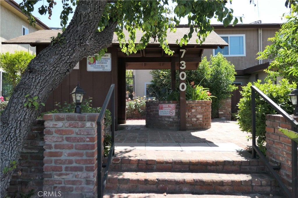 7300 Lennox AVE