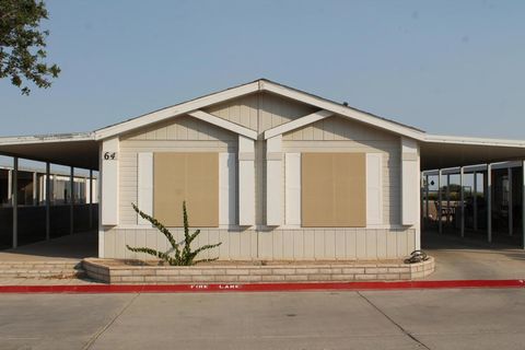 Photo of 3589 Wells Road #64, Blythe, CA 92225 (MLS # 219132974DA) Photo of 3589 Wells Road #64, Blythe, CA 92225 (MLS # 219132974DA)
