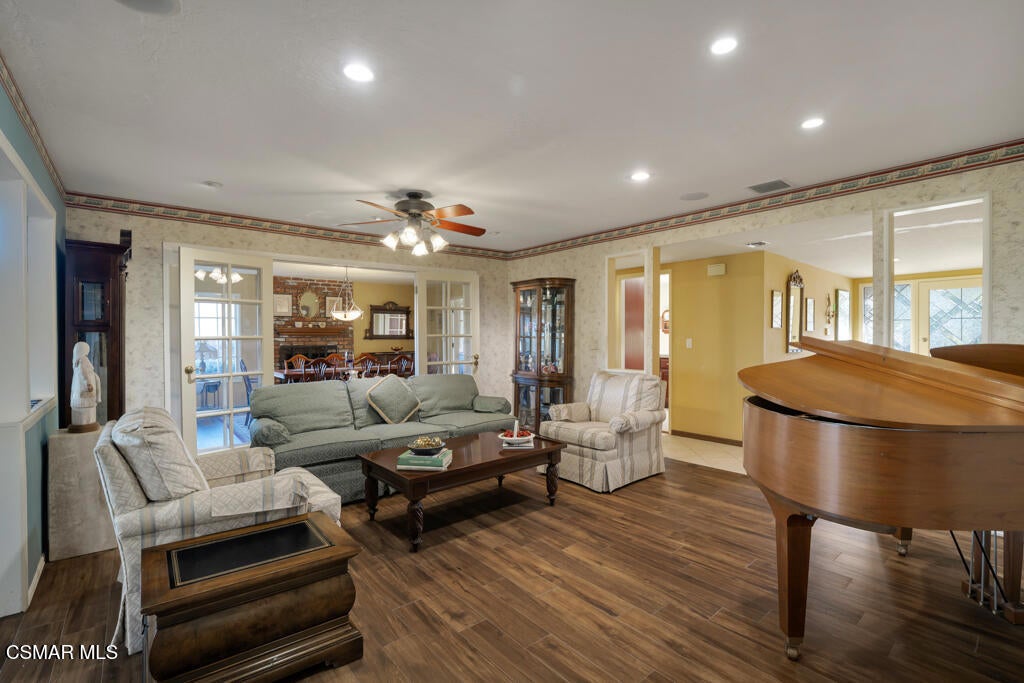 1686 San Rafael Way