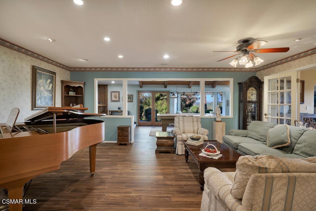 1686 San Rafael Way