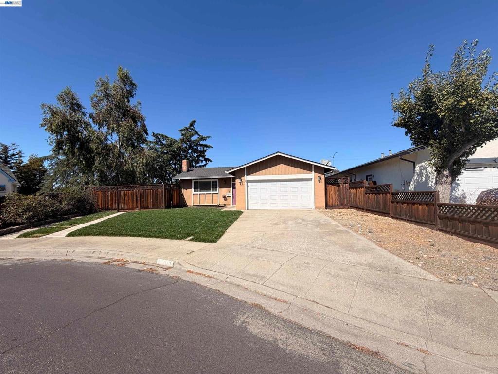 312 Robert Way