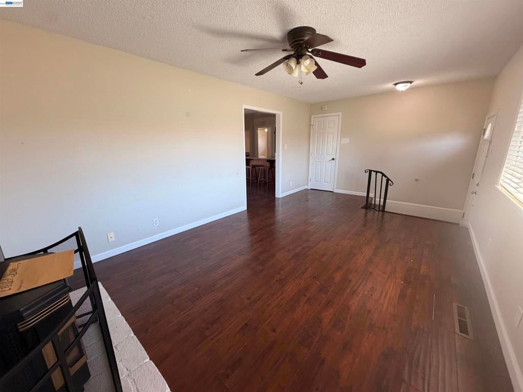 312 Robert Way