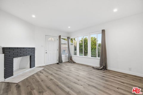 Photo of 11485 Cumpston Street, North Hollywood, CA 91601 (MLS # 26869891)