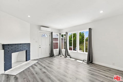 Photo of 11485 Cumpston Street, North Hollywood, CA 91601 (MLS # 26869891)