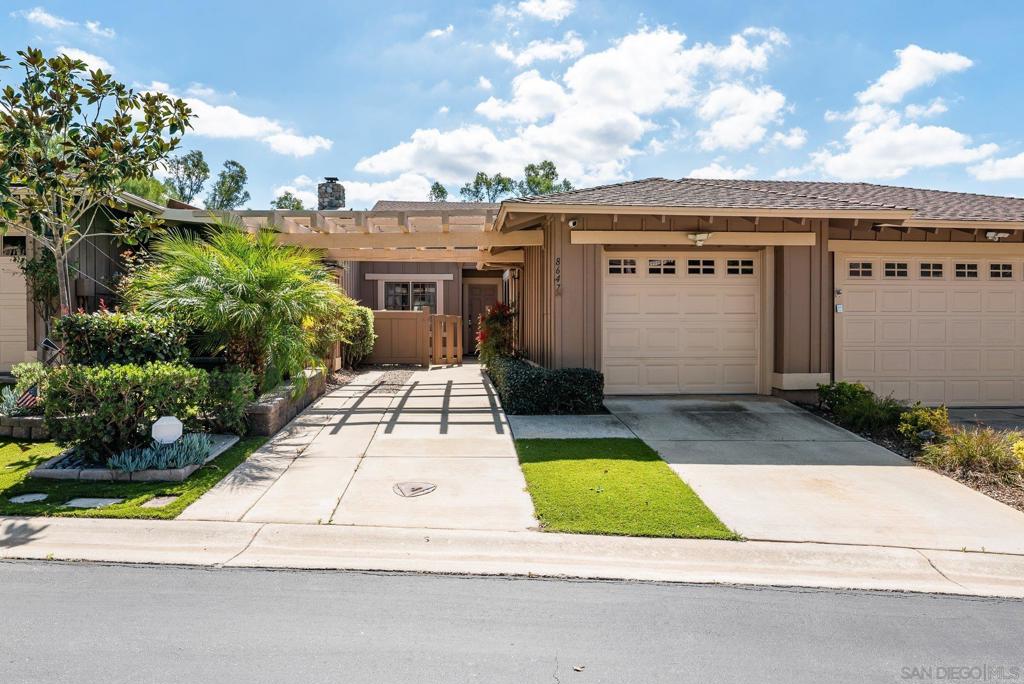 8647 Circle R Valley