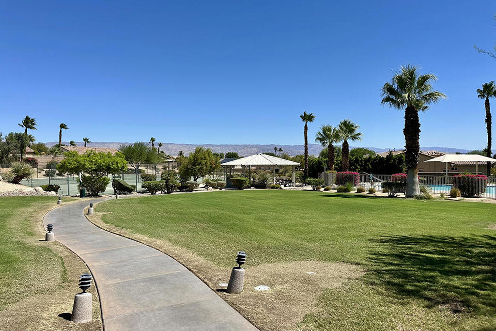 Mountain Gate - Residential